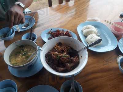 ร้านอาหาร บ้านดินผาตั้ง