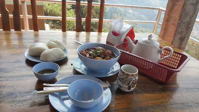 ร้านอาหาร บ้านดินผาตั้ง