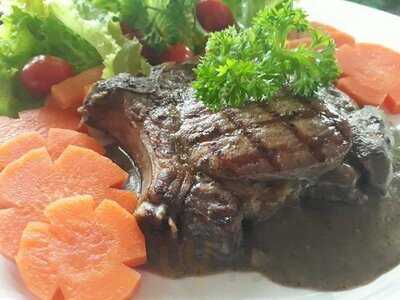 ฟาร์มสลัด บ้านคุณปู่ ครัวคุณย่า