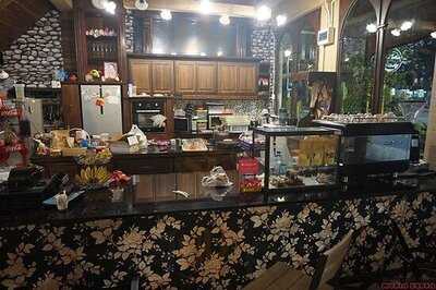 เกรซโฮสเทล & คาเฟ่