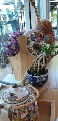 Coffee Tree - Coffee&cake