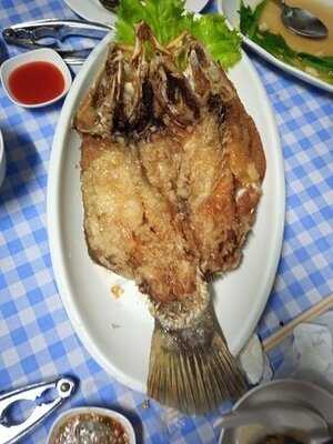 บ้านสินทะเล