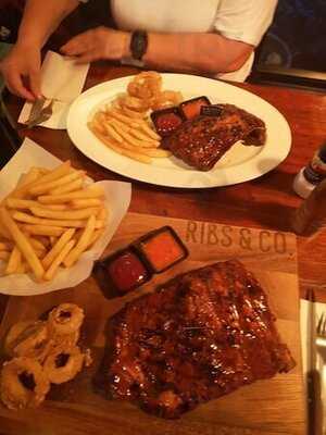 ริบส์ แอนด์ โค