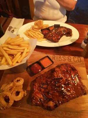 ริบส์ แอนด์ โค