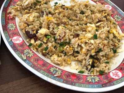 ร้านสี่ฤดูใบไม้ผลิ