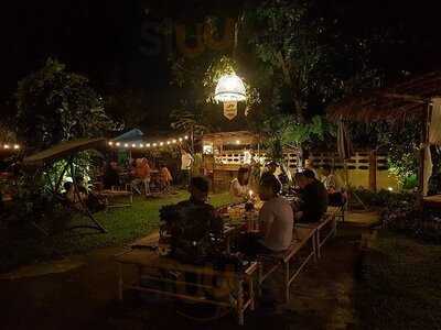 ที่พักและร้านอาหาร