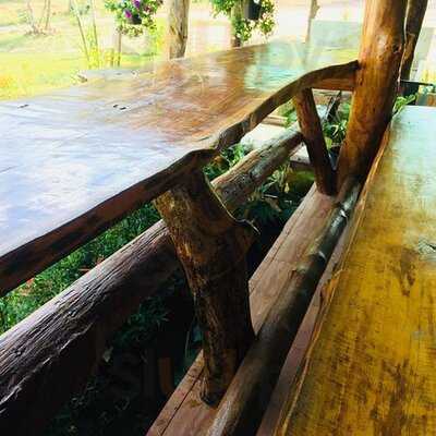 บ้านเนินดอยคาเฟ่