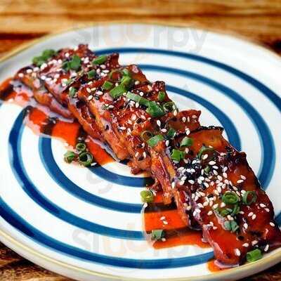 The Pourhouse Wine Bar & Cafe