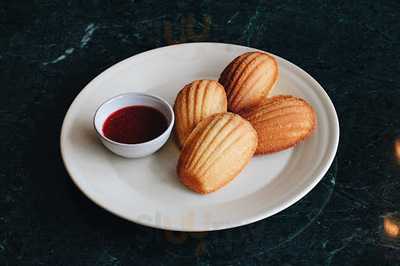 Dear Friend, Cafe & Restaurant