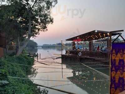 ร้านหลู้ลำ