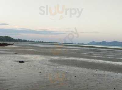 บ้านริมน้ำ เรสเทอรอง