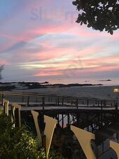 Pinky Beach At Pak Week Restaurant & Bar