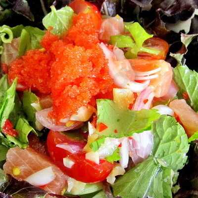 Aura Ss (salad & Steak)