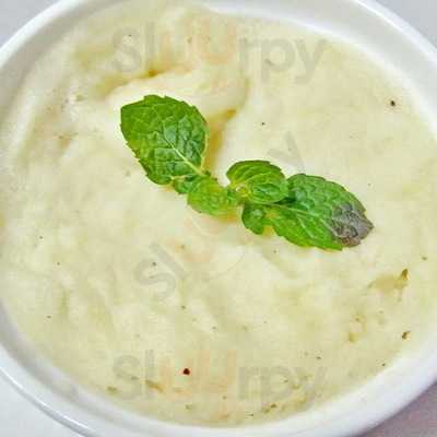 Aura Ss (salad & Steak)