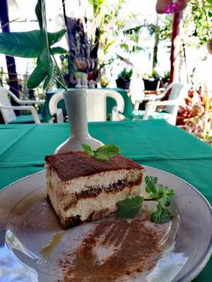 คอฟฟี่เบรค​ เกาะยาว​น้อย​