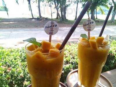 สุข คาเฟ่ - สันติสุข รีสอร์ต