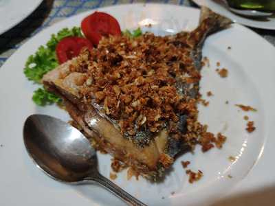 ร้านอาหาร ประดู่ ซีฟู๊ด