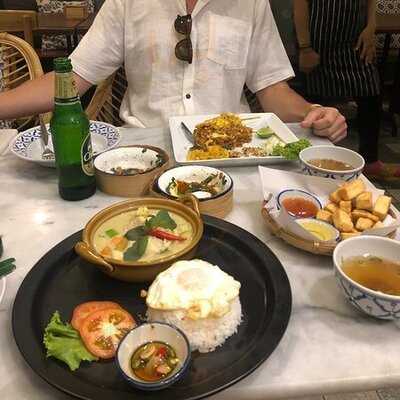 ข้าวกับหนม