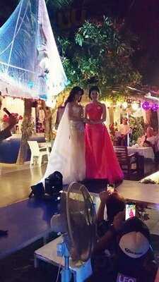 ฟิชบาร์แอนด์เรสเทอรอง