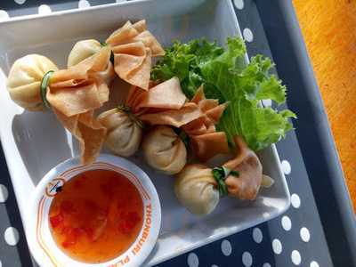 ร้านสเต็กรถโฟล์ค คลองกระซ้า