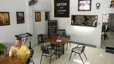 ดีท็อกซ์ จูซ บาร์