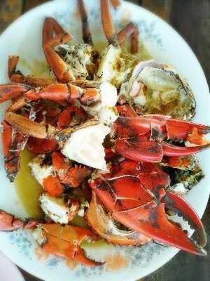 ร้านอาหาร ครูหมูอาหารทะเล