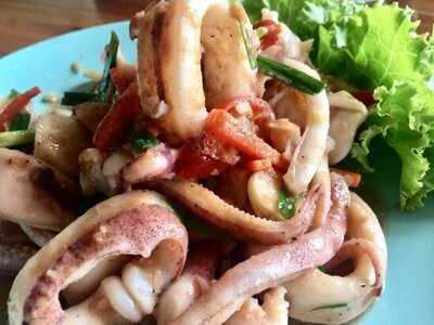 ร้านอาหาร ครูหมูอาหารทะเล