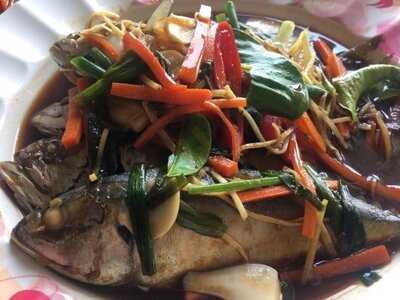 ร้านอาหาร ครูหมูอาหารทะเล