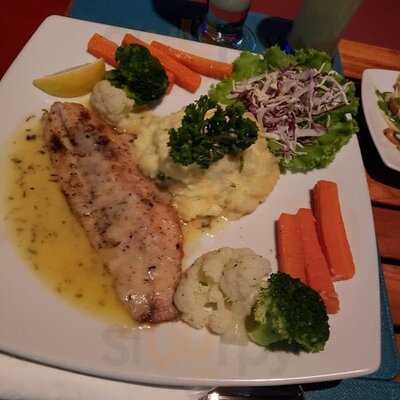 Friendship Beach Resort & Spa By Icheck Inn