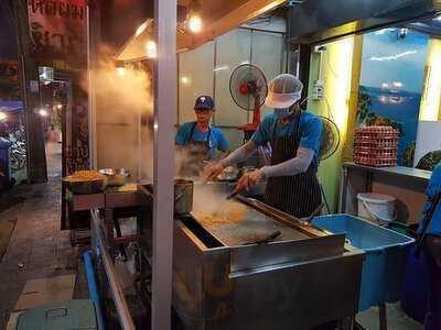 ผัดไทยพานหิน - ห้างเซ็นทรัลเฟสติวัลภูเก็ต