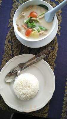 ร้านบาน่าลีฟอ่าวนาง