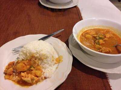 ร้านบาน่าลีฟอ่าวนาง