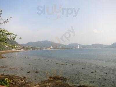 ร้านอาหาร ปั้นหยา