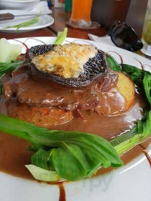 Angus O'tool's Irish Pub