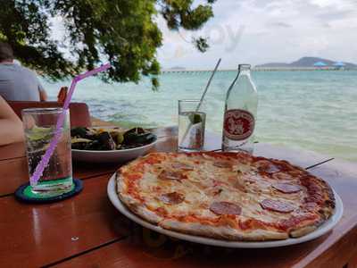 เดริช คาเฟ่