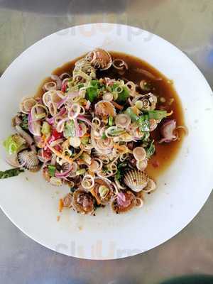 ร้านอาหาร น้องอุ้ม