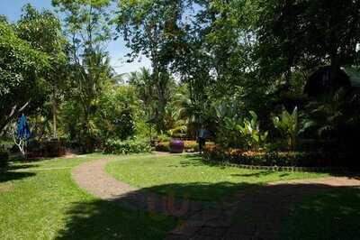 ห้องอาหาร บ้านเรือริมคลอง