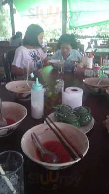 แป๊ะก๋วยเตี๋ยวปู