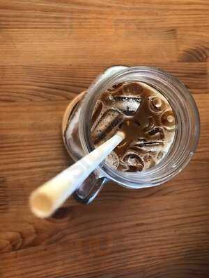 อัตสึมิ รอว์ คาเฟ่