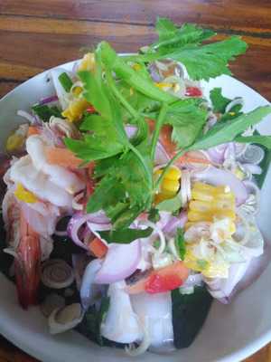 ก๋วยเตี๋ยวปลาอัมพวา