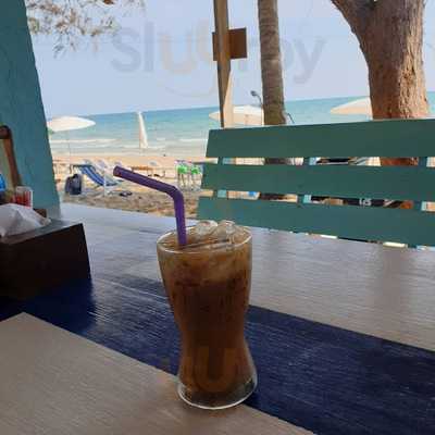 ต้นอ้อ ออนเดอะบีช รีสอร์ท แอนด์ เรสเตอรองท์