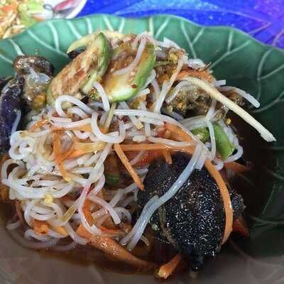 ร้านอาหารส้มตำจำรุง