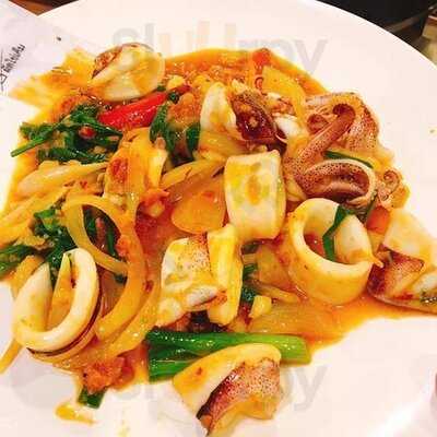 โอซาก้าบุฟเฟ่ต์ กระทะร้อน ทะเลเผา ภูเก็ต