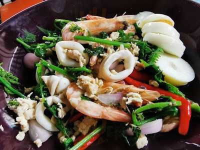 ร้านอาหารบ้านคุณปู่