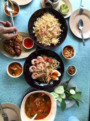 ร้านอาหารบ้านคุณปู่