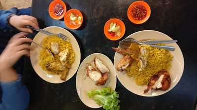 ไก่ทอดเดชา