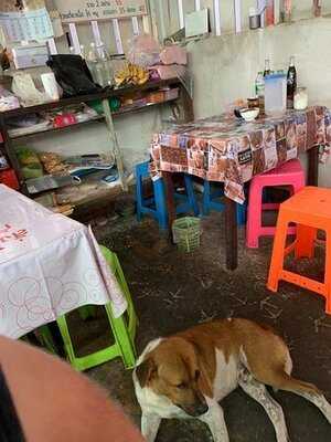 ข้าวซอย ลุงประกิจกาดก้อม