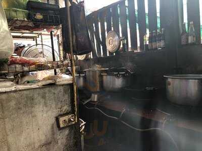 ข้าวซอย ลุงประกิจกาดก้อม