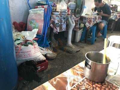 ข้าวซอย ลุงประกิจกาดก้อม