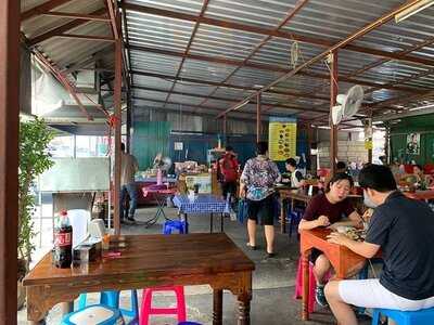 ร้านไก่ย่างวิเชียรบุรี นิมมานเหมินทร์ ซ.11